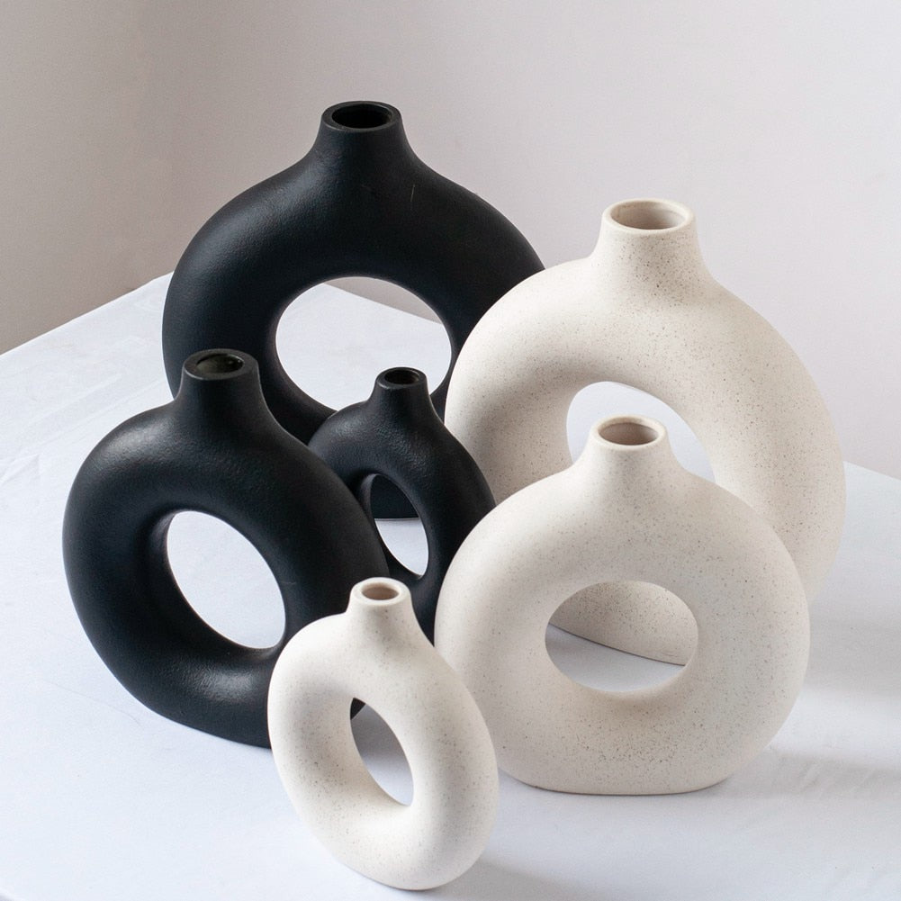 VILEAD Black Circular Hollow Ceramic Vase Donuts Nordic Flower Pot Home Decoration Accessories Office Living Room Interior Decor